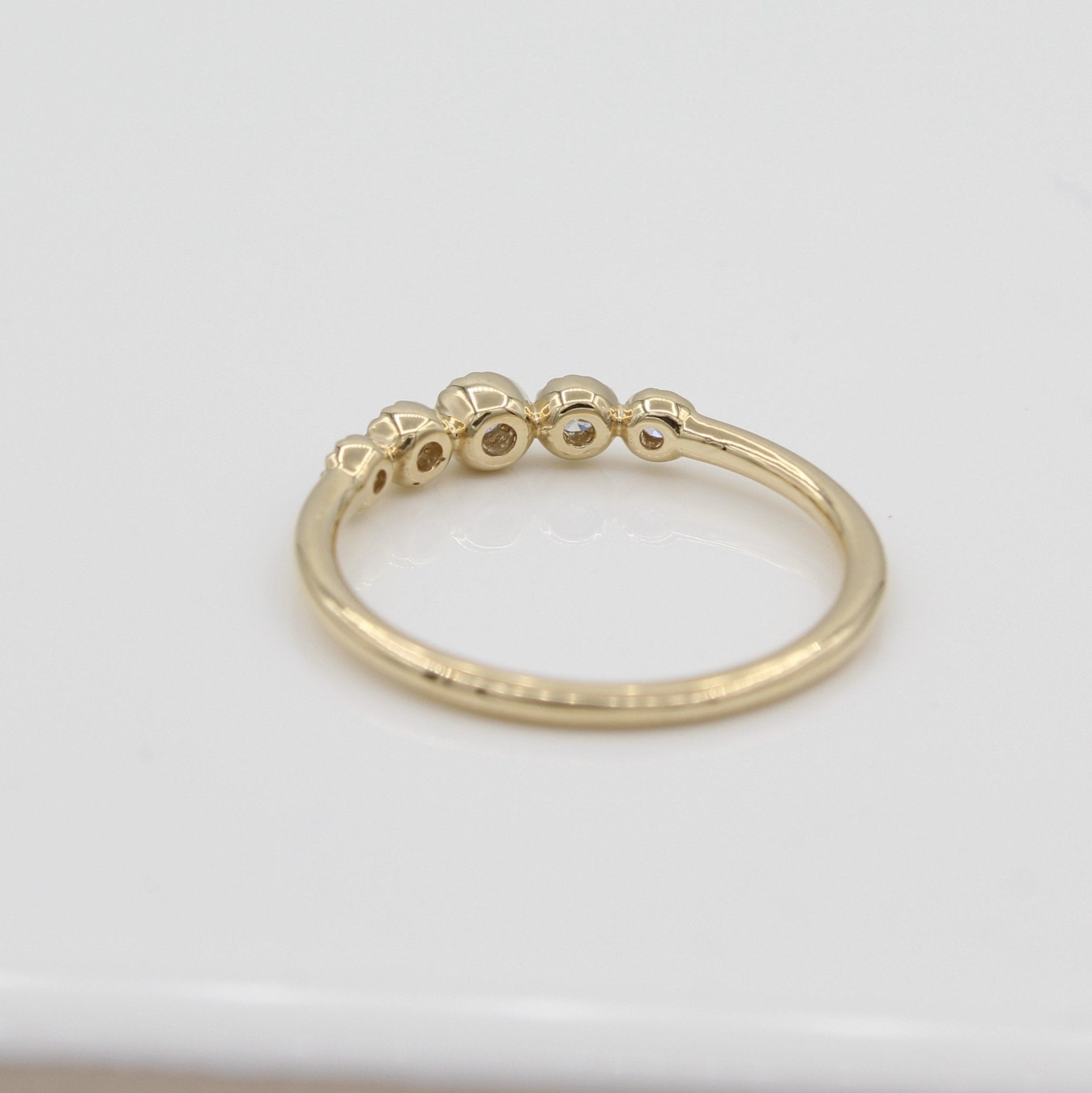 14k Gold Bezel - Set Graduated Diamond Band Ring - Starflower Design