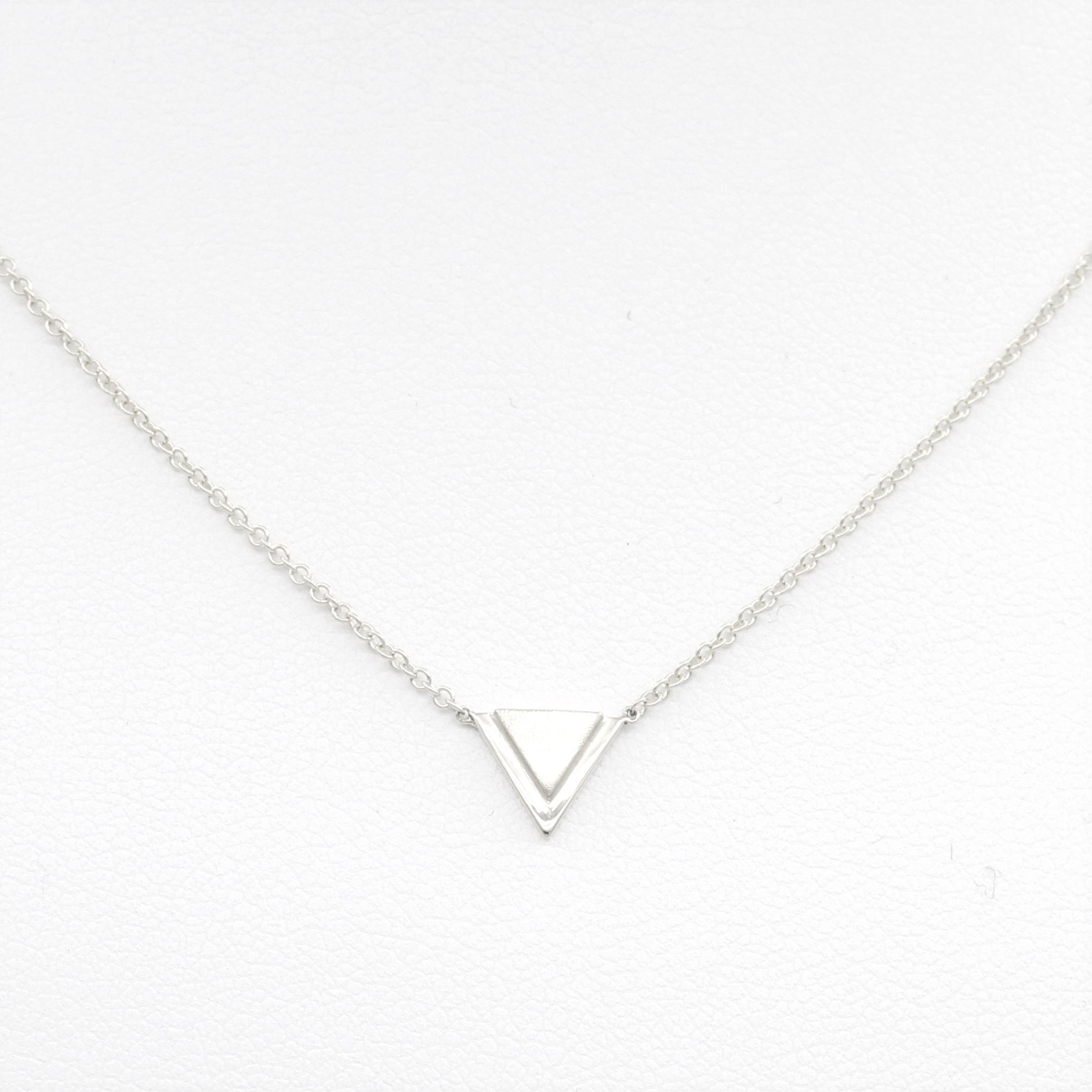 14k Gold Petite Double Triangle Single Station Necklace - Starflower Design