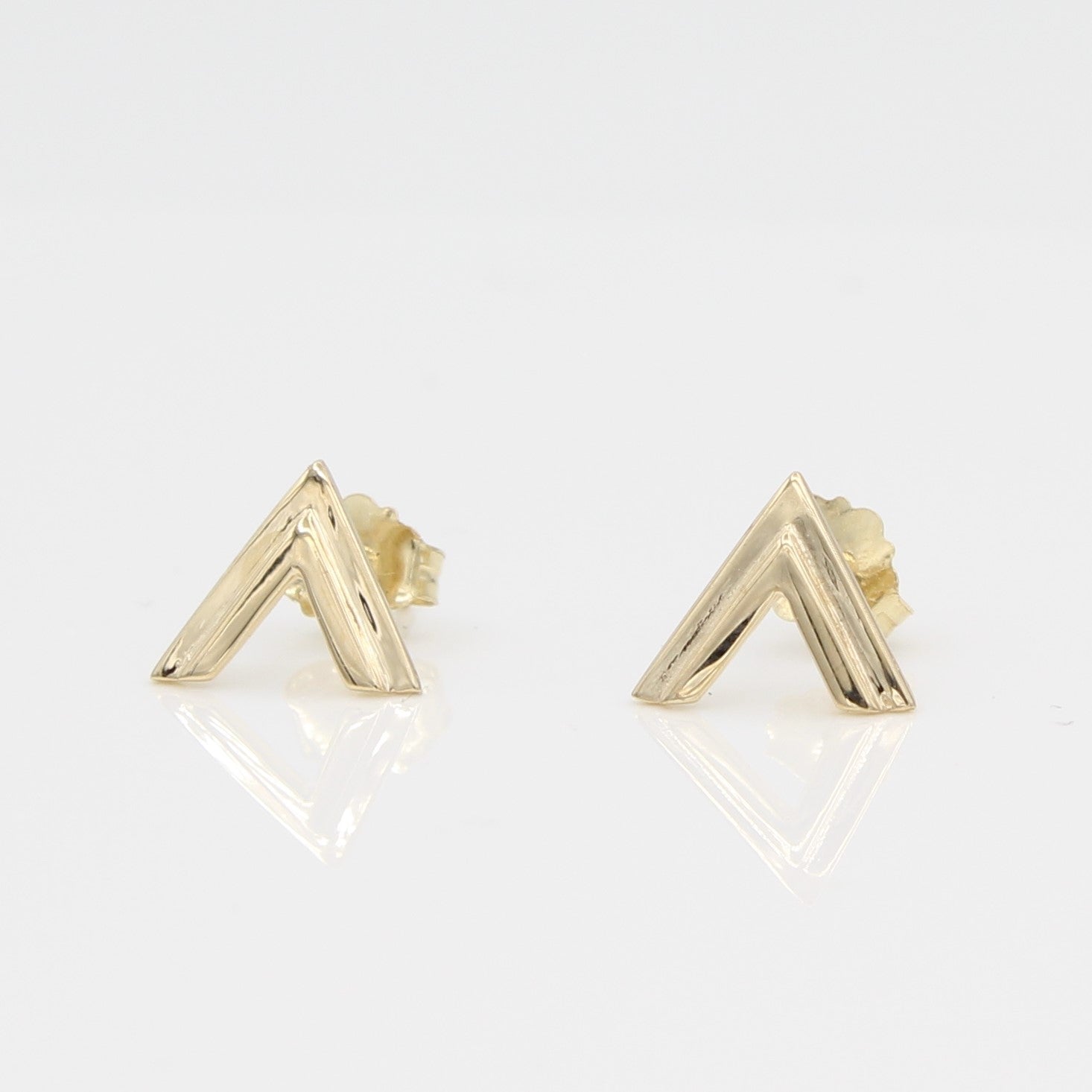 14k Yellow Gold Double Chevron Earrings, close-up front view.